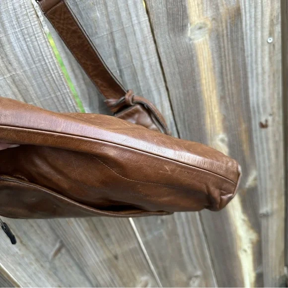 RUDSAK brown leather crossbody bag